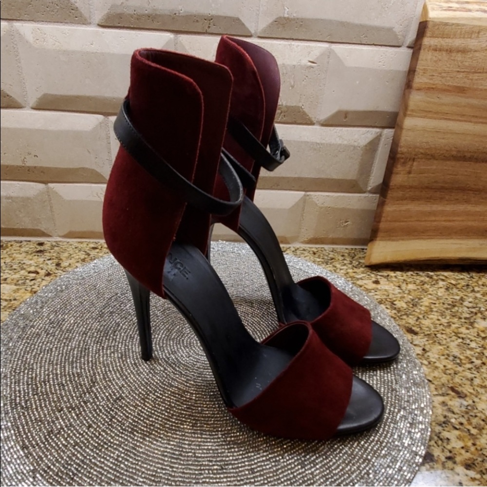 VINCE "Adley" Suede Stilettos - Size 9 1/2